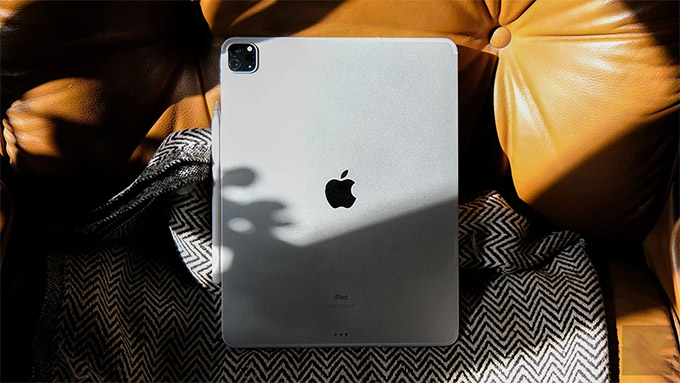iPad Pro 2021 M1 12.9inch 128GB 5G không có nhiều thay để về mặt thiết kế
