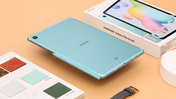 goại hình giữa Galaxy Tab S7 FE và Galaxy Tab S6 Lite khá tương đồng nhau