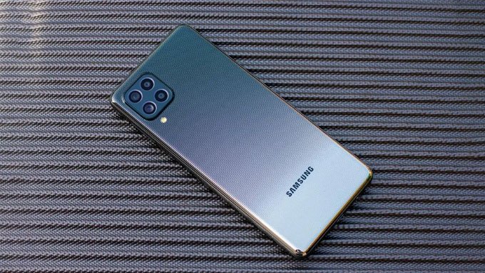 Galaxy M62 là chiếc điện thoại tầm trung đáng giá