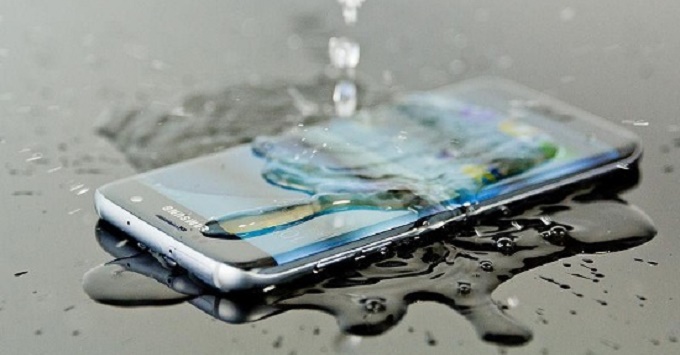 Chuẩn IP68 mạnh mẽ