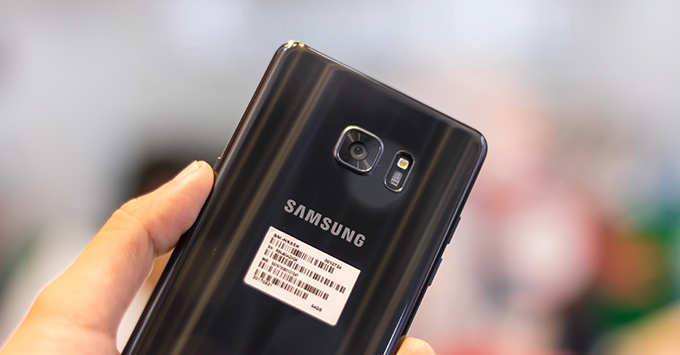 Camera Galaxy Note FE không thua kém nhiều co với Galaxy S8 Plus